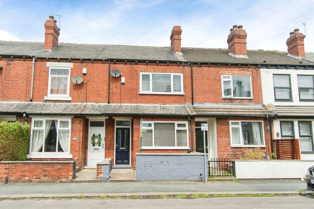 Property photo 1 of 12