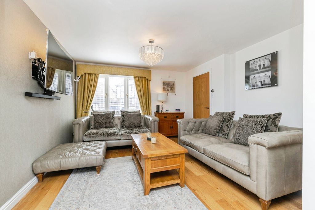 Property photo 2 of 16 1K4A9723