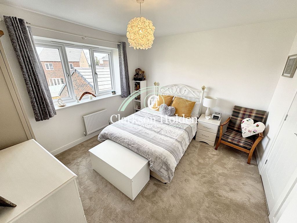 Property photo 2 of 53