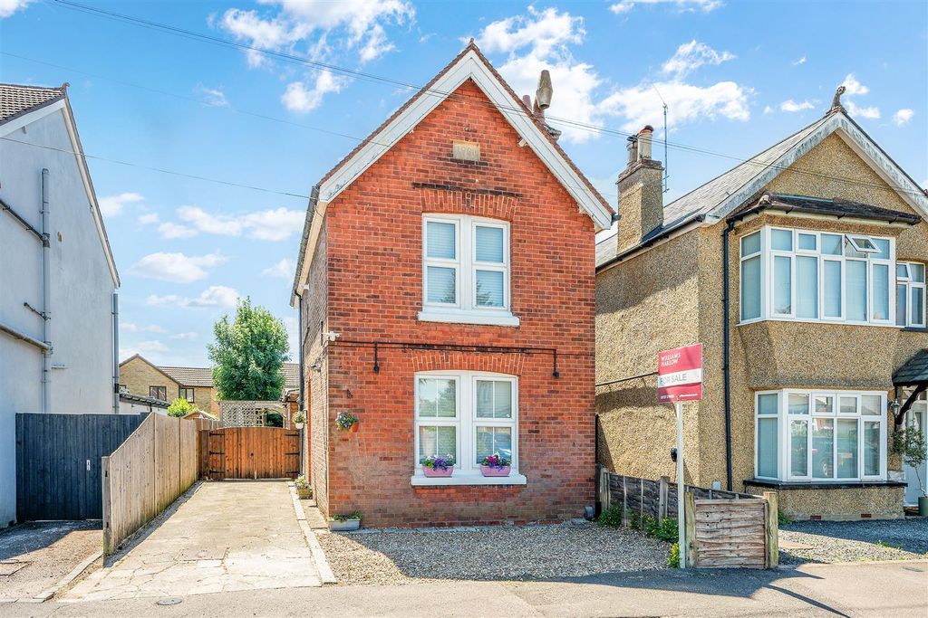 Property photo 1 of 19 Lyme Regis Road, 34- (12).Jpg