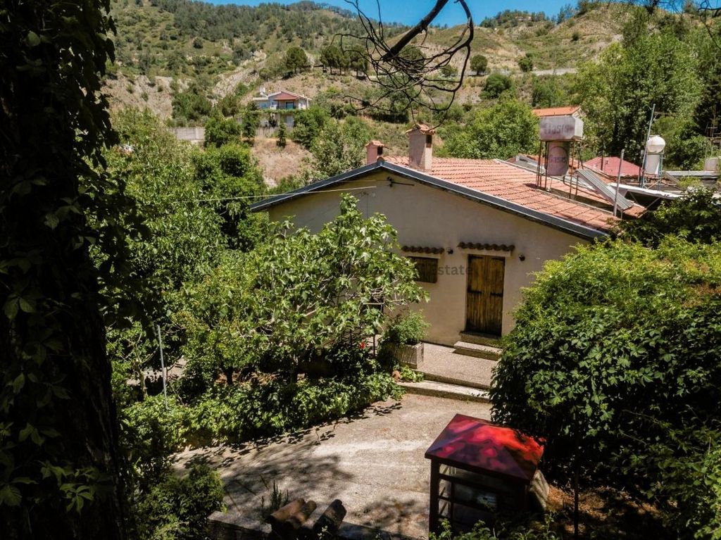 Property photo 1 of 40