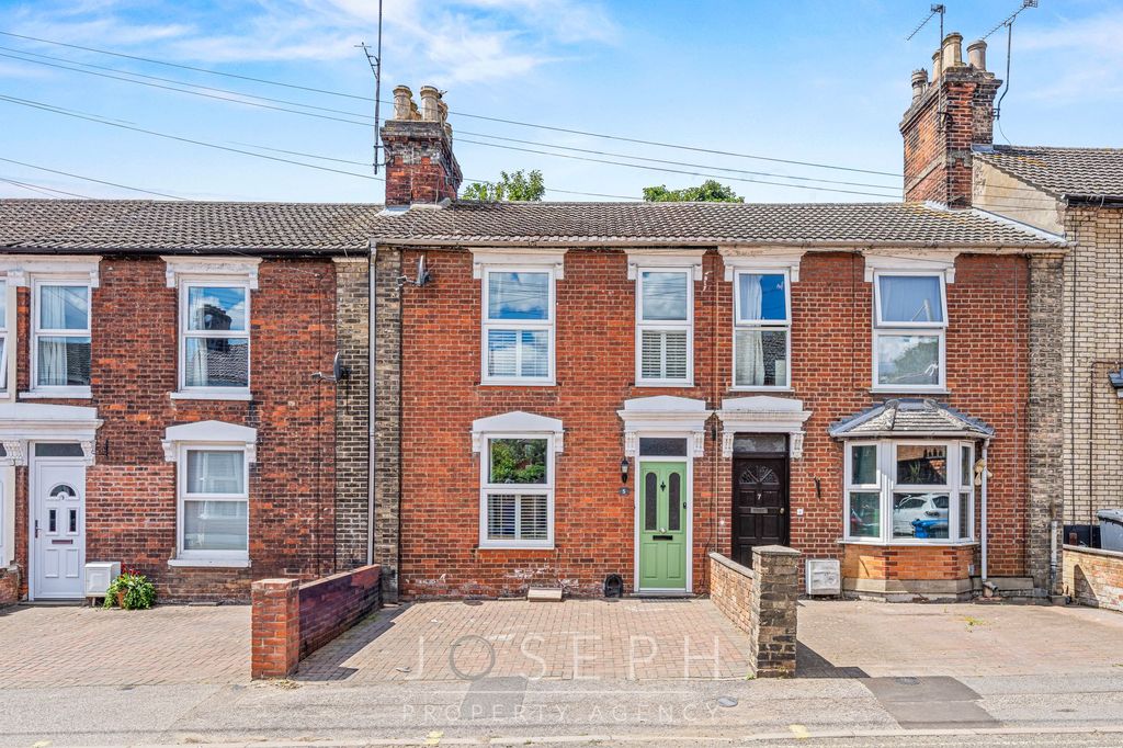 Property photo 1 of 19
