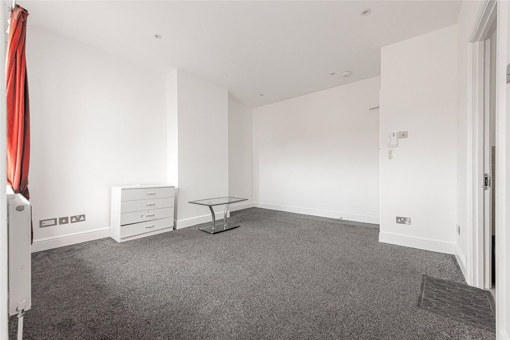 Property photo 3 of 6 Picture No. 03