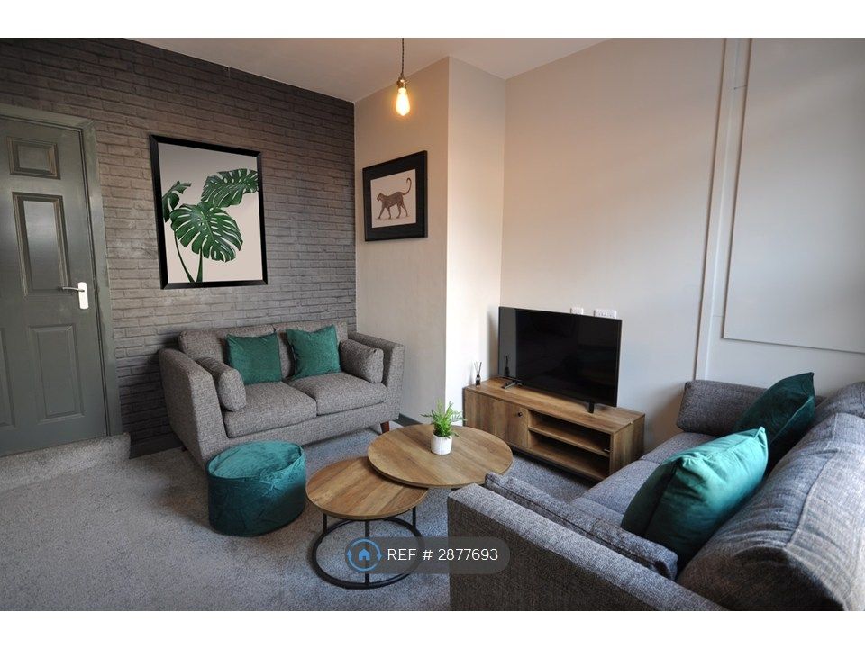 Property photo 2 of 10 Lounge