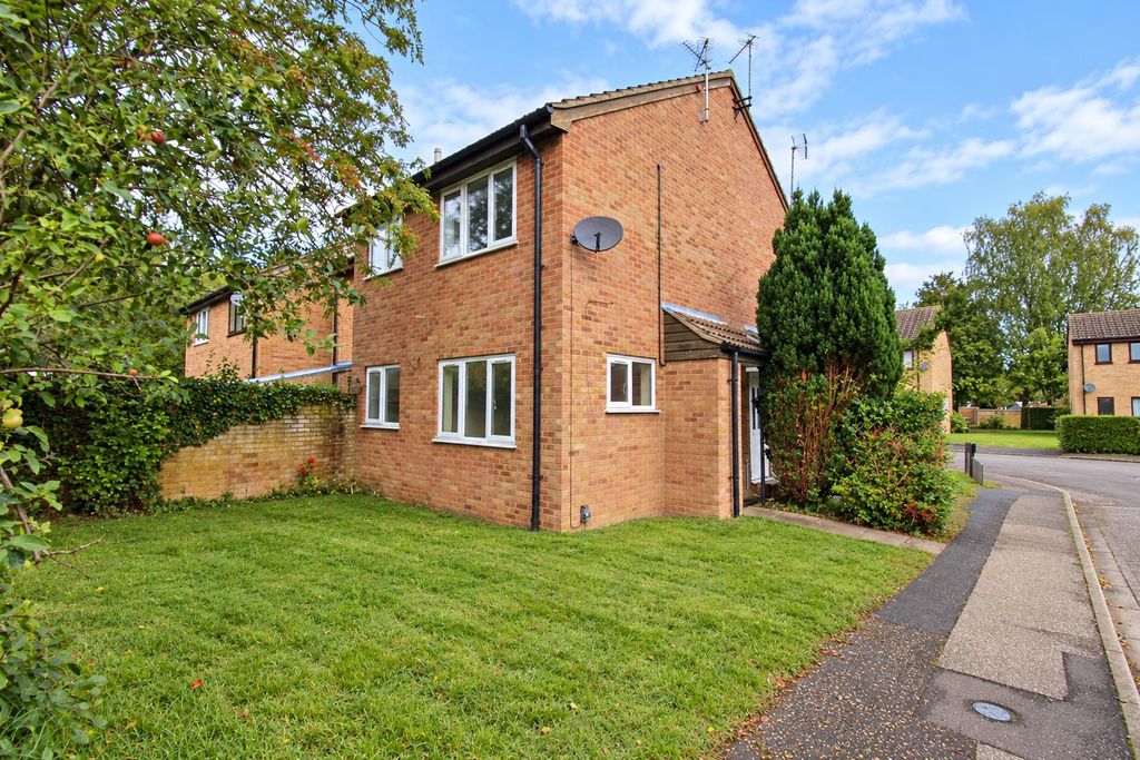 Property photo 1 of 6 Sunny Brick Corner House In Quiet Suburbia.Png