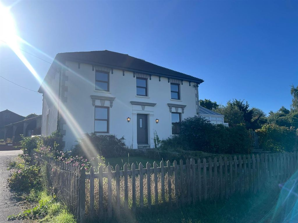 Property photo 1 of 19 1F9c13B1-328d-4Fcb-8425-Abcebfe91ee5.Jpg