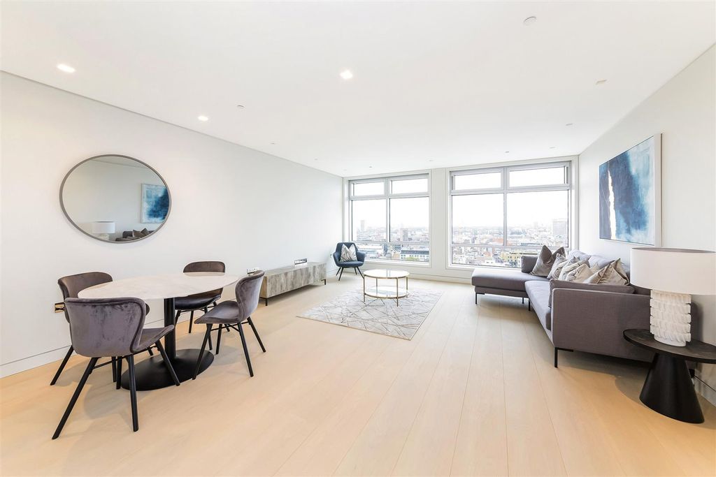 Property photo 3 of 38