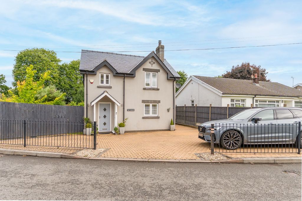 Property photo 1 of 36