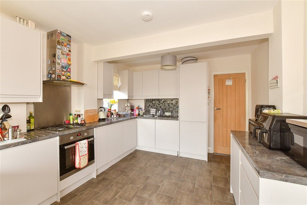 Property photo 3 of 10 Kitchen/ Diner