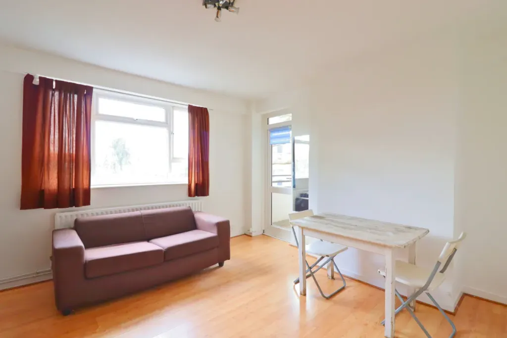 Property photo 1 of 5