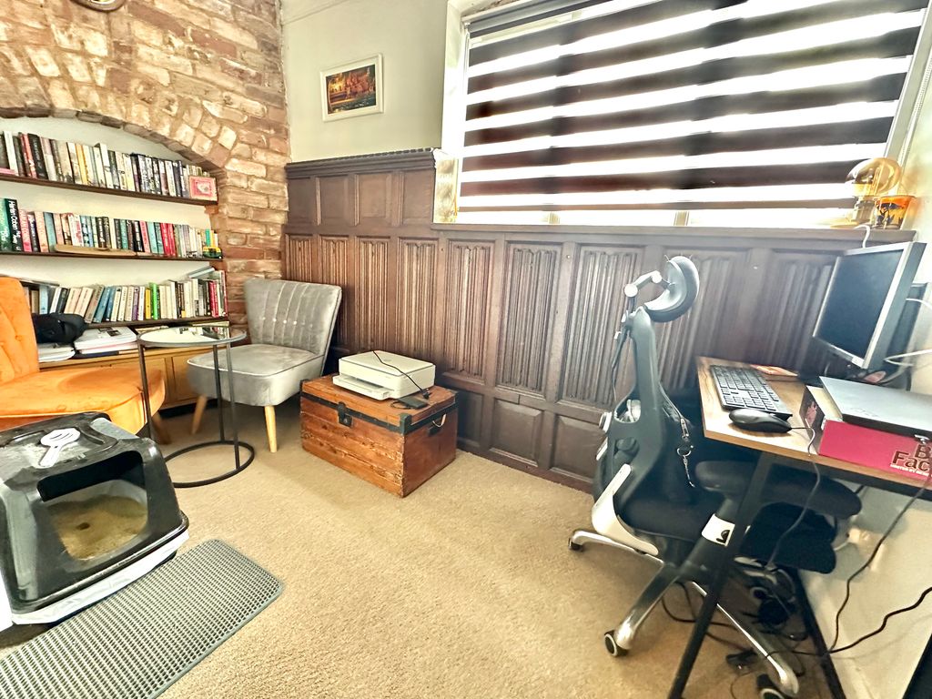 Property photo 3 of 19 Study