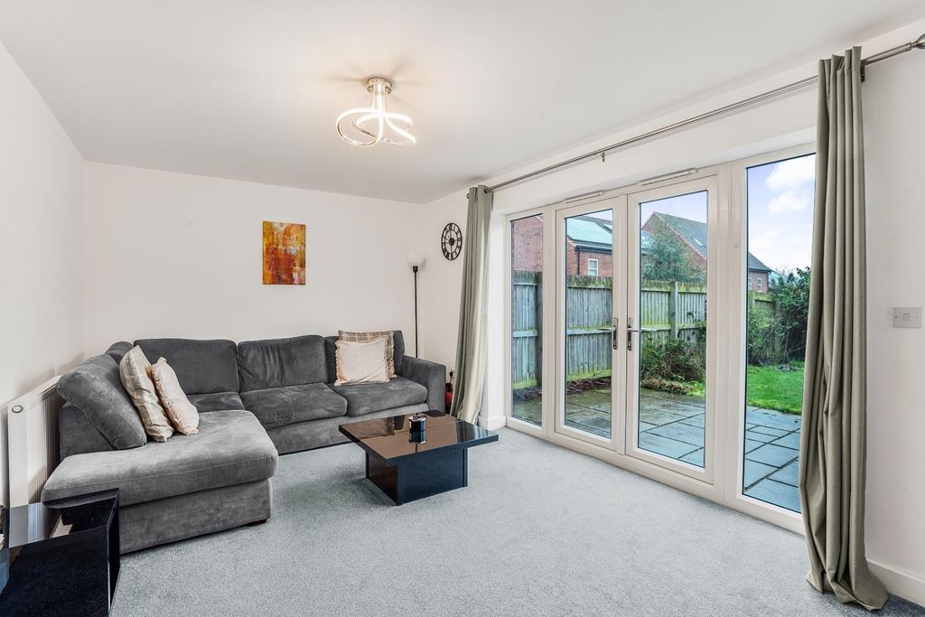 Property photo 3 of 18 3.Jpg