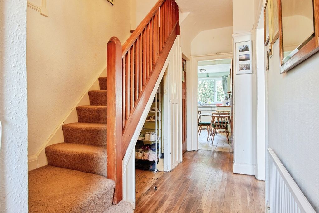 Property photo 2 of 20 Hallway