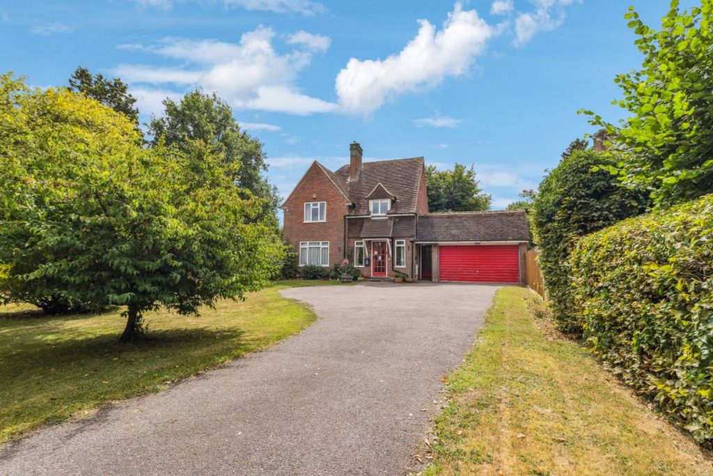 Property photo 1 of 9