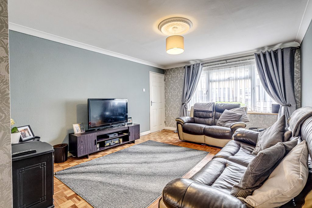 Property photo 3 of 29