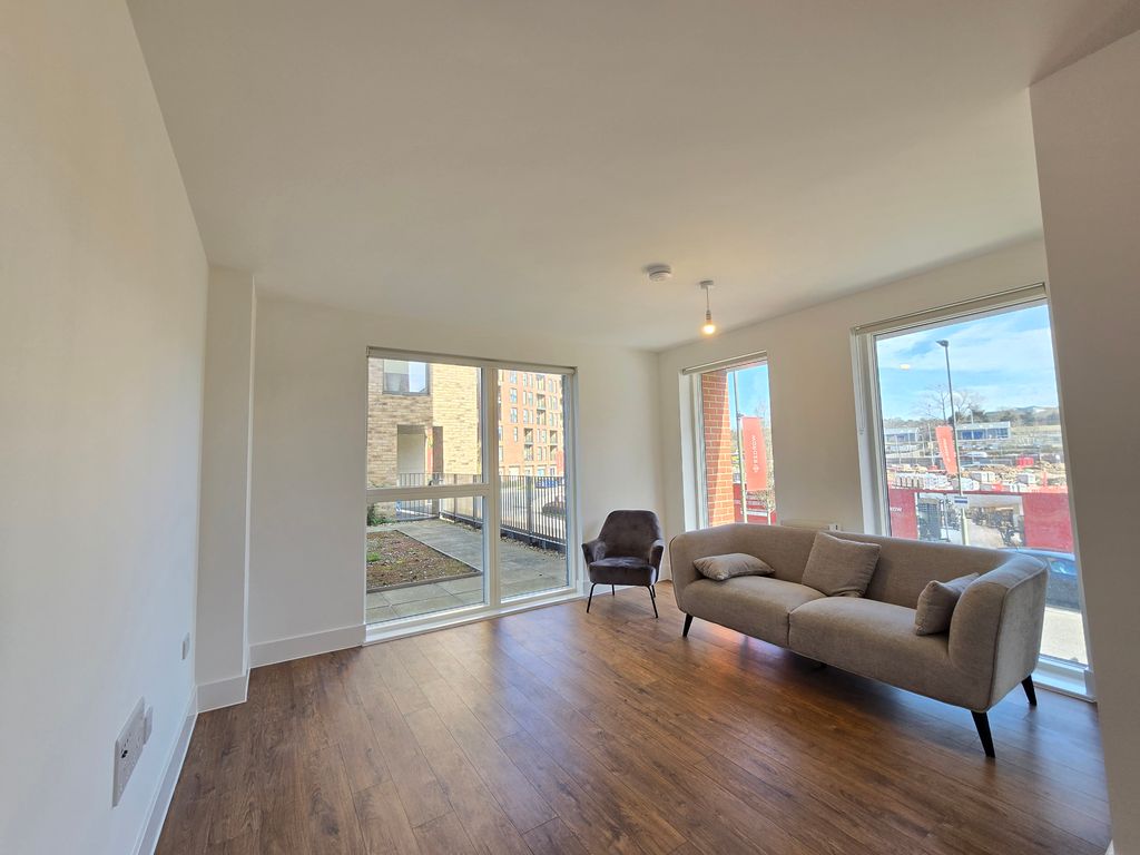 Property photo 2 of 10