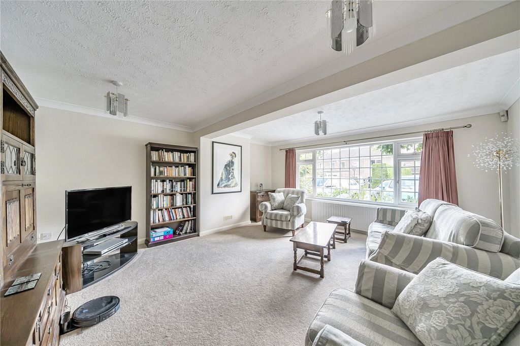 Property photo 2 of 21 Picture No. 11