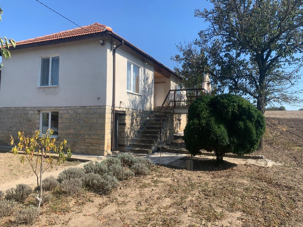 Property photo 1 of 10