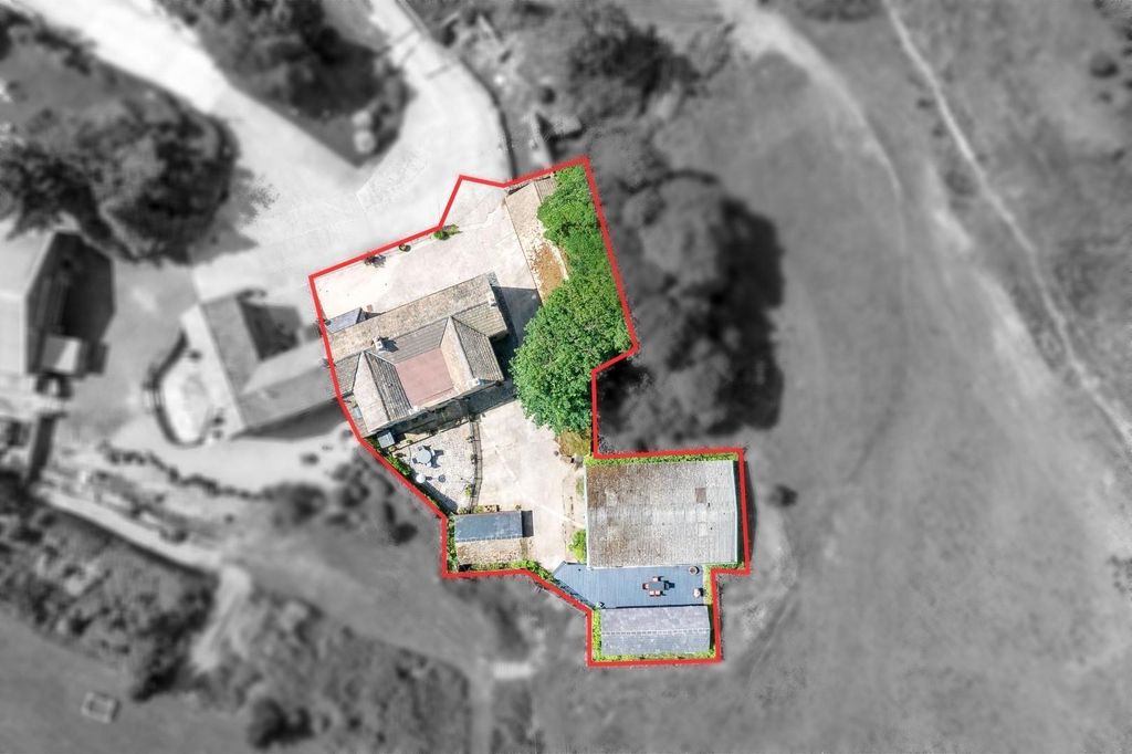 Property photo 3 of 81 Uglow Boundary Revised Blur.Jpg