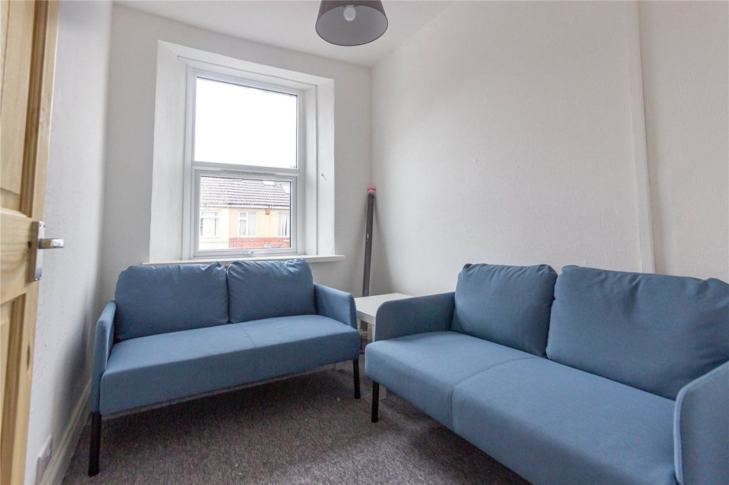 Property photo 3 of 10 Picture No. 05