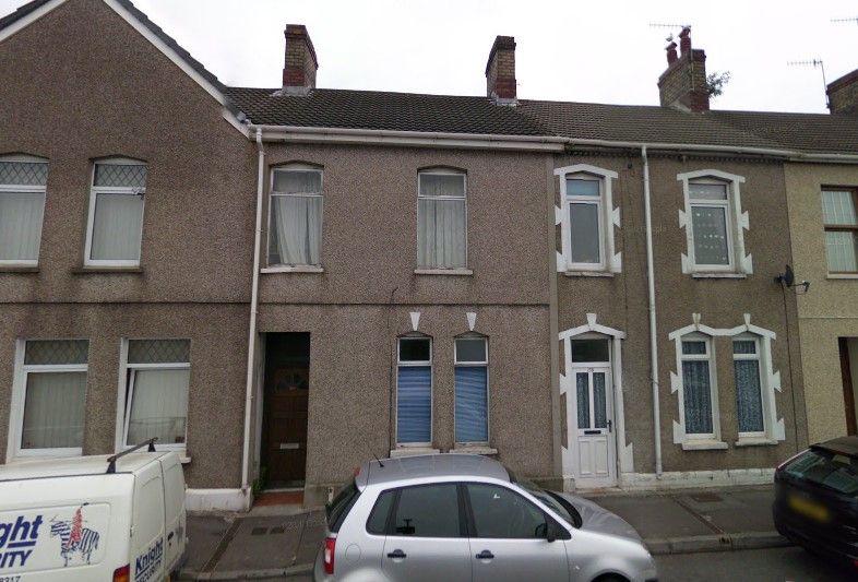 Property photo 1 of 1