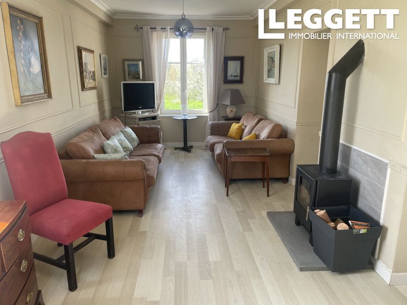 Property photo 3 of 10