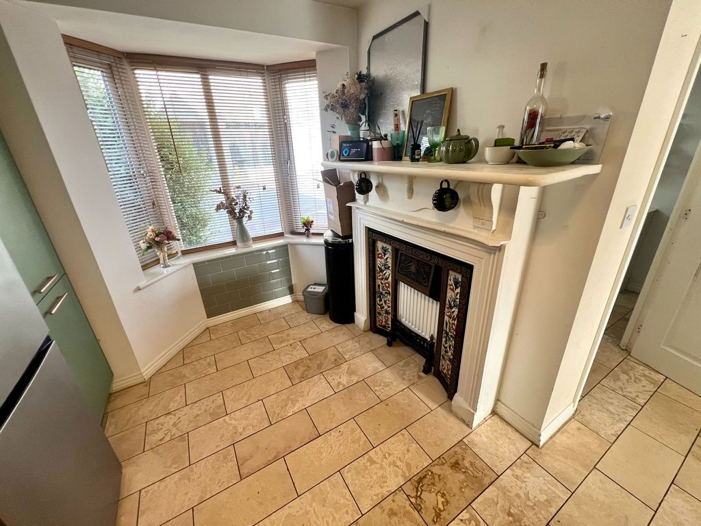 Property photo 3 of 22