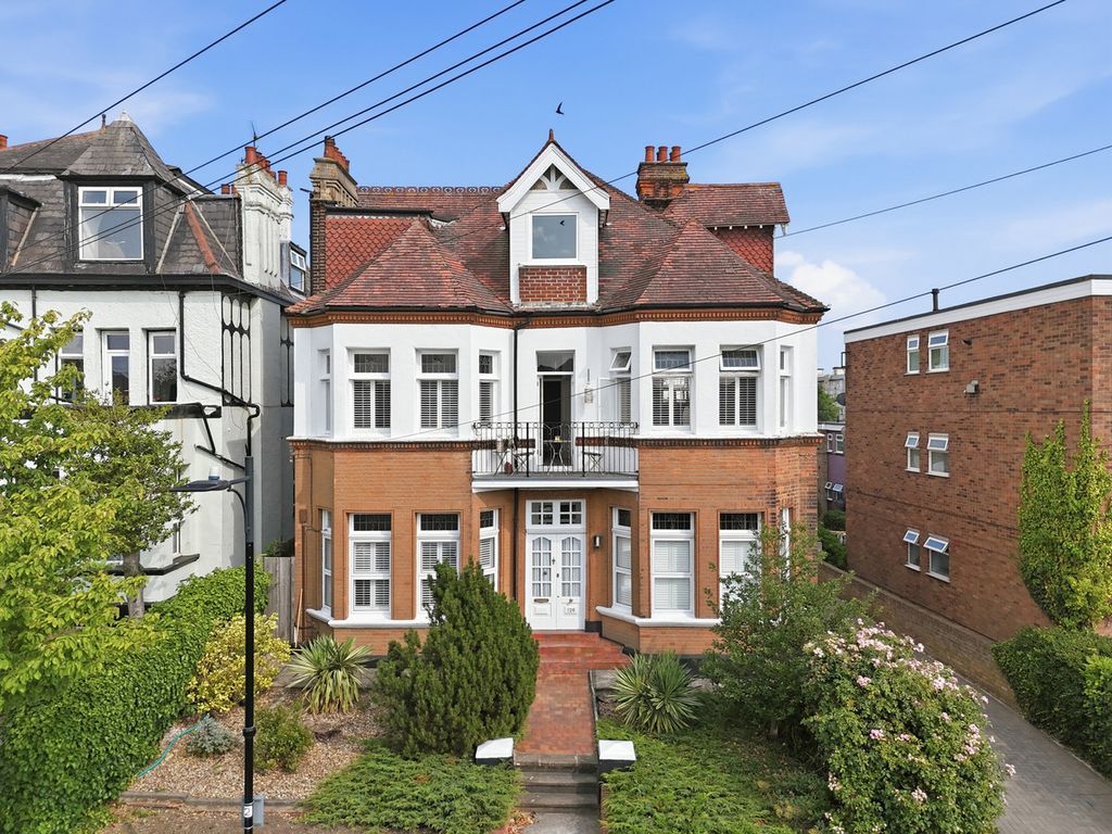 Property photo 1 of 27