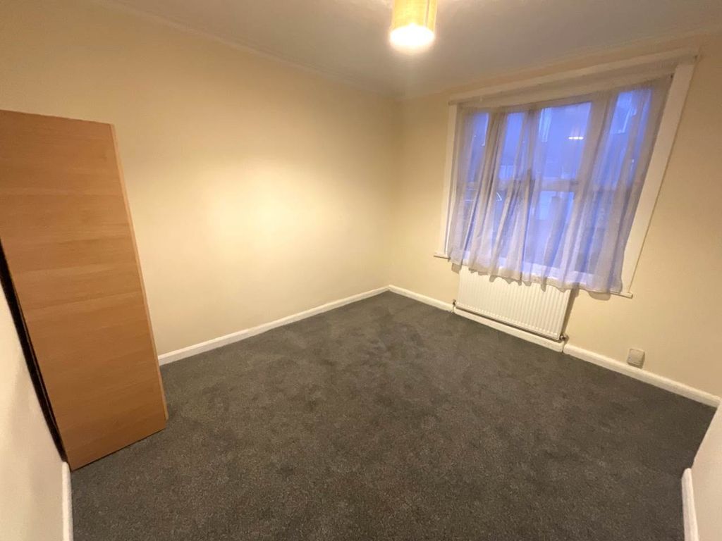 Property photo 3 of 4 Img_3736