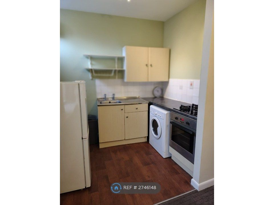 Property photo 2 of 5 Kitchen