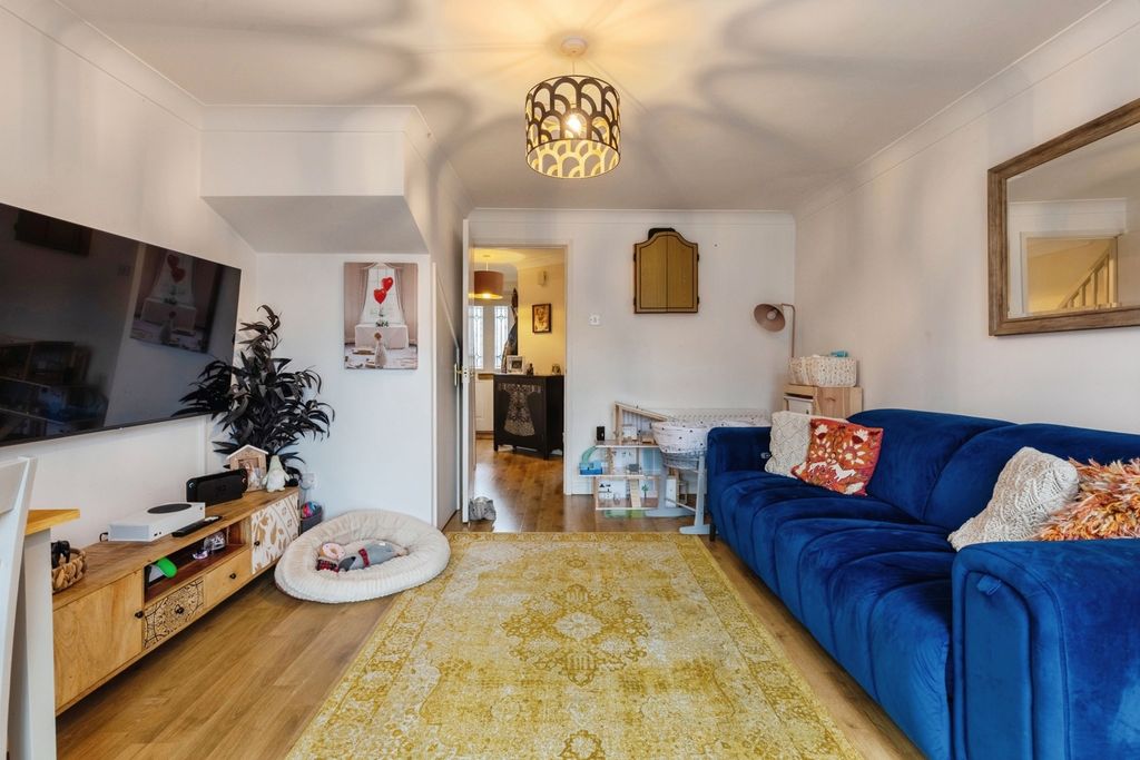 Property photo 3 of 13 Pbox-Img.Jpg