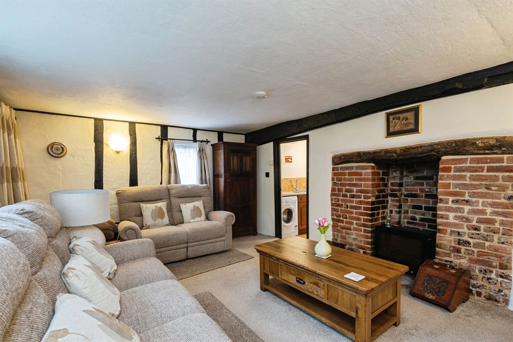 Property photo 2 of 16