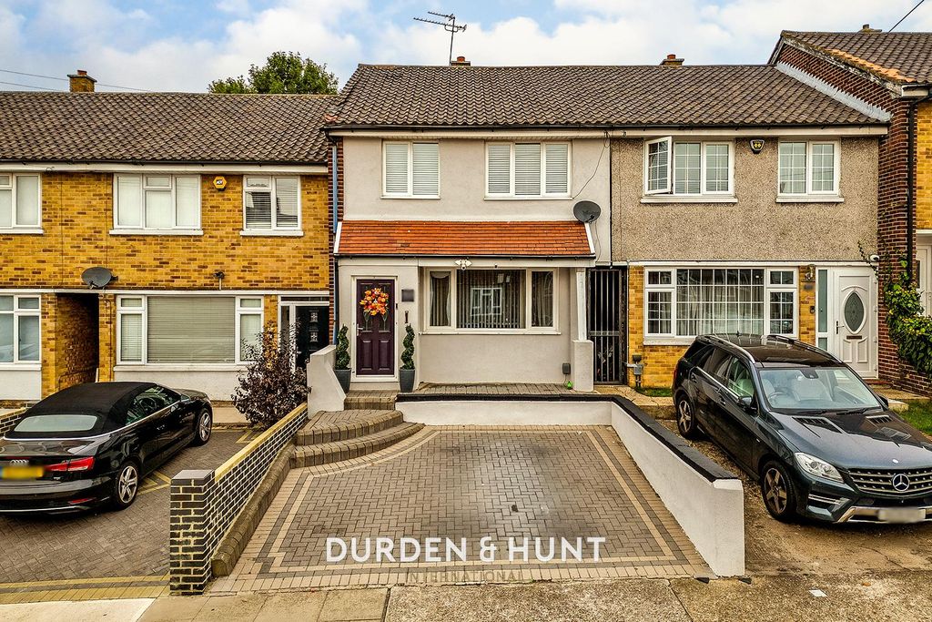 Property photo 1 of 15 Highfield-30.1.Jpg