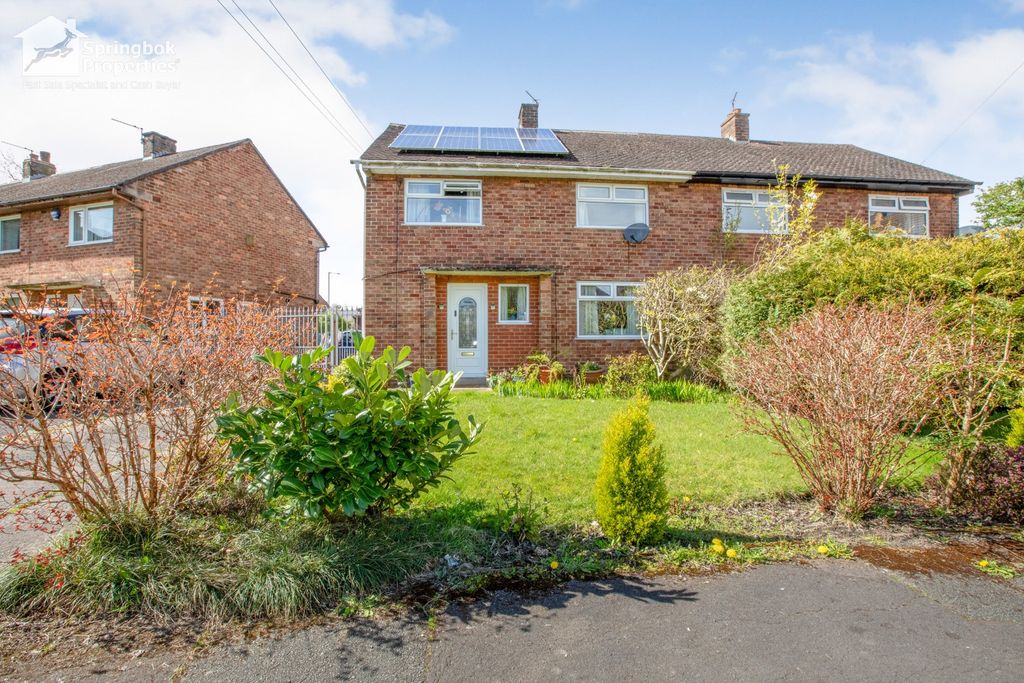 Property photo 1 of 11 Front View