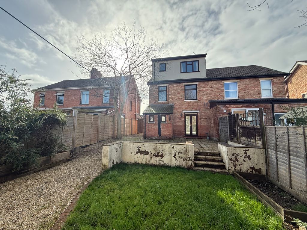 Property photo 1 of 16 Exterior