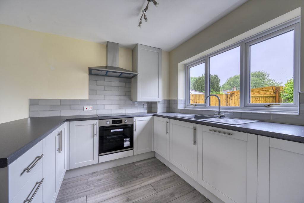 Property photo 2 of 21 Dsc_8582