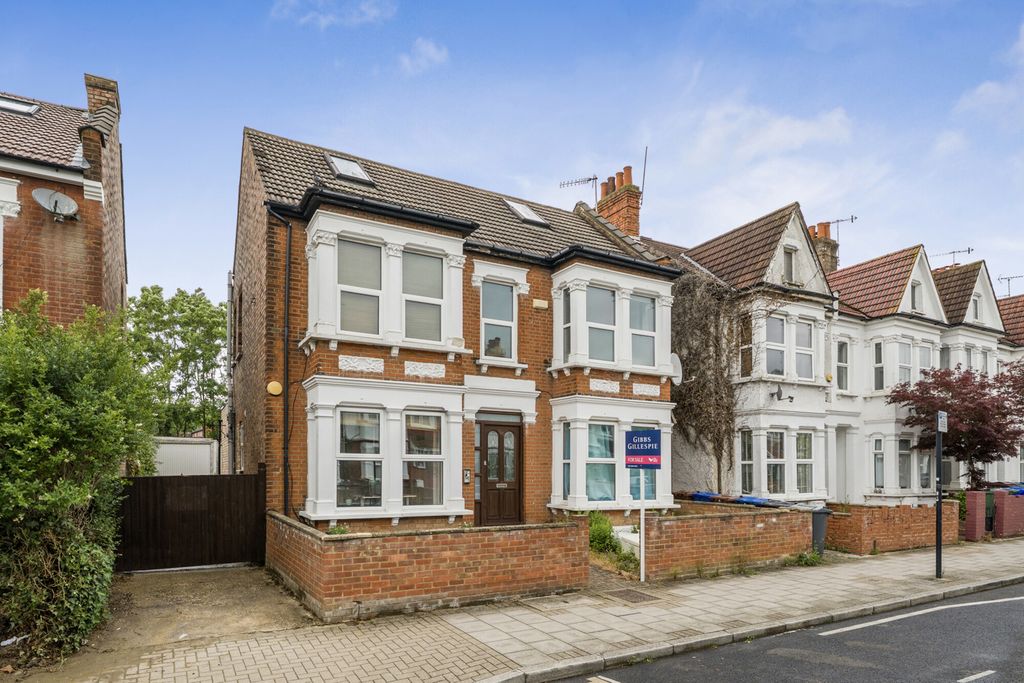 Property photo 1 of 20 1469977-16-6A2090...