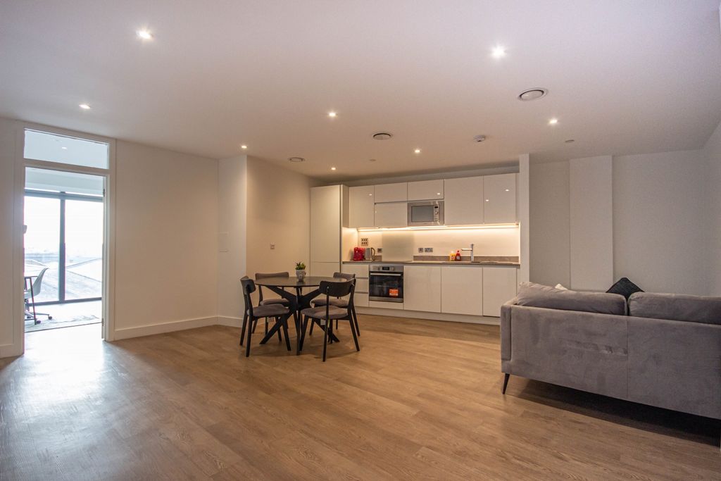 Property photo 2 of 13 1