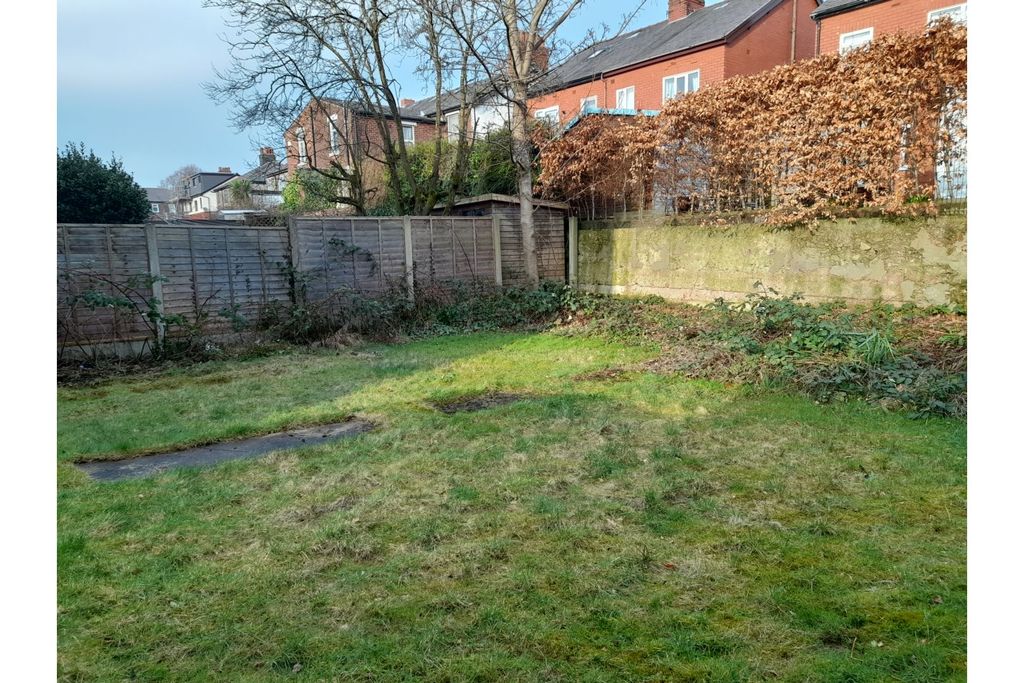 Property photo 2 of 8