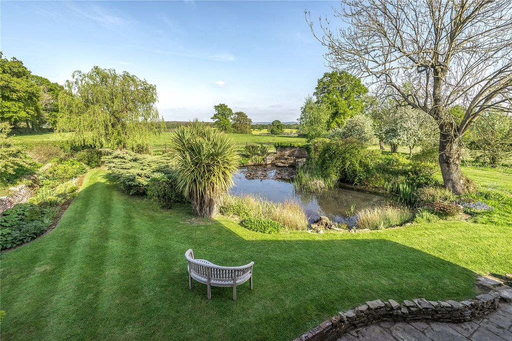 Property photo 2 of 15 Garden