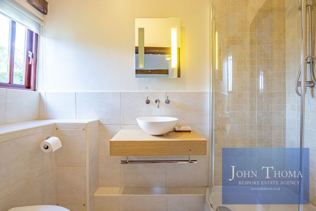 Additional image 29 of 6 bed property to rentMarshalls Barn, Woodside, Epping CM16