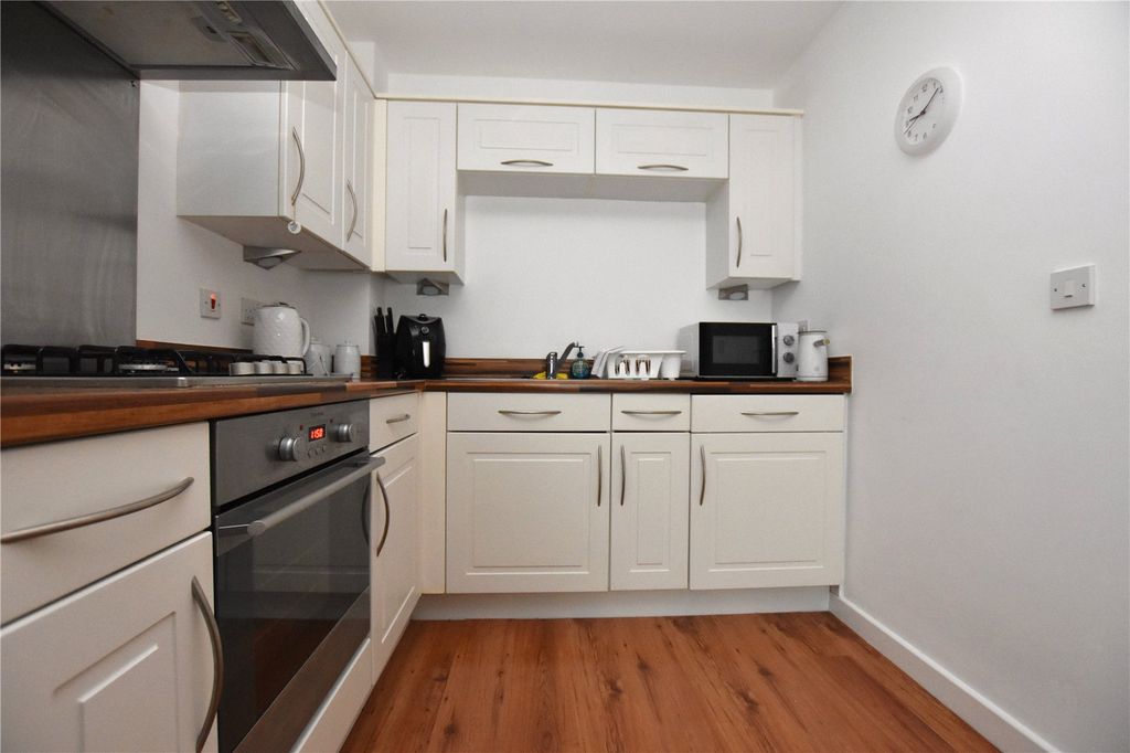 Property photo 3 of 10 Picture No. 10