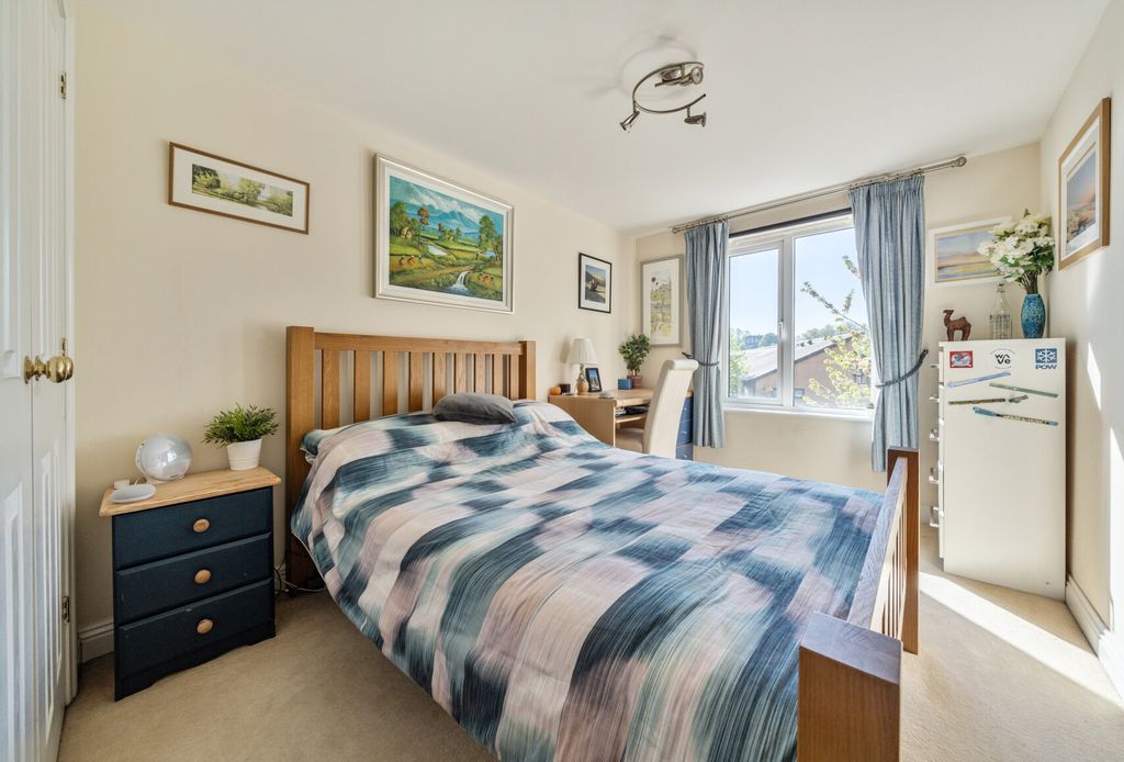 Property photo 2 of 16 1452538-1-69Eb2E8...