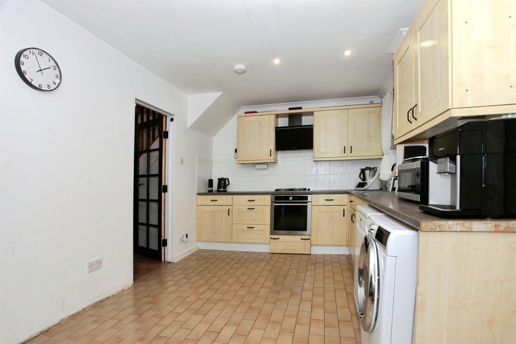 Property photo 2 of 20 Kitchen/Diner
