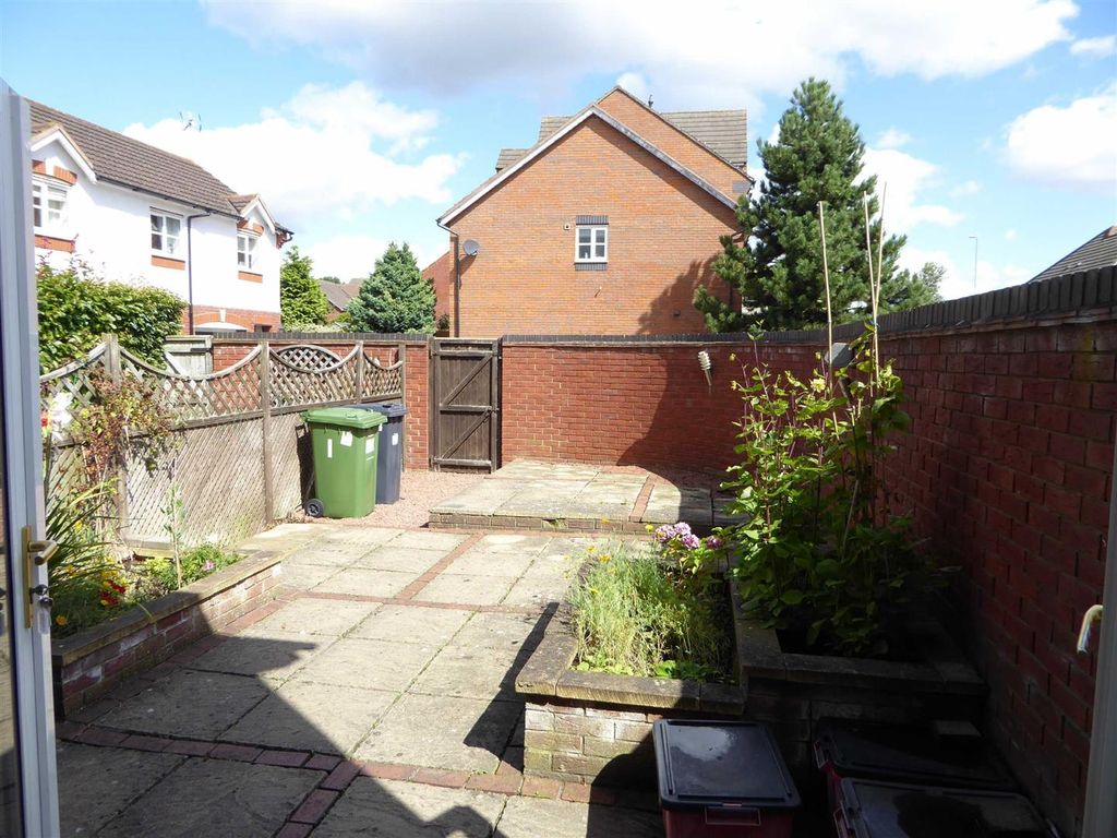 Property photo 3 of 17 Rear