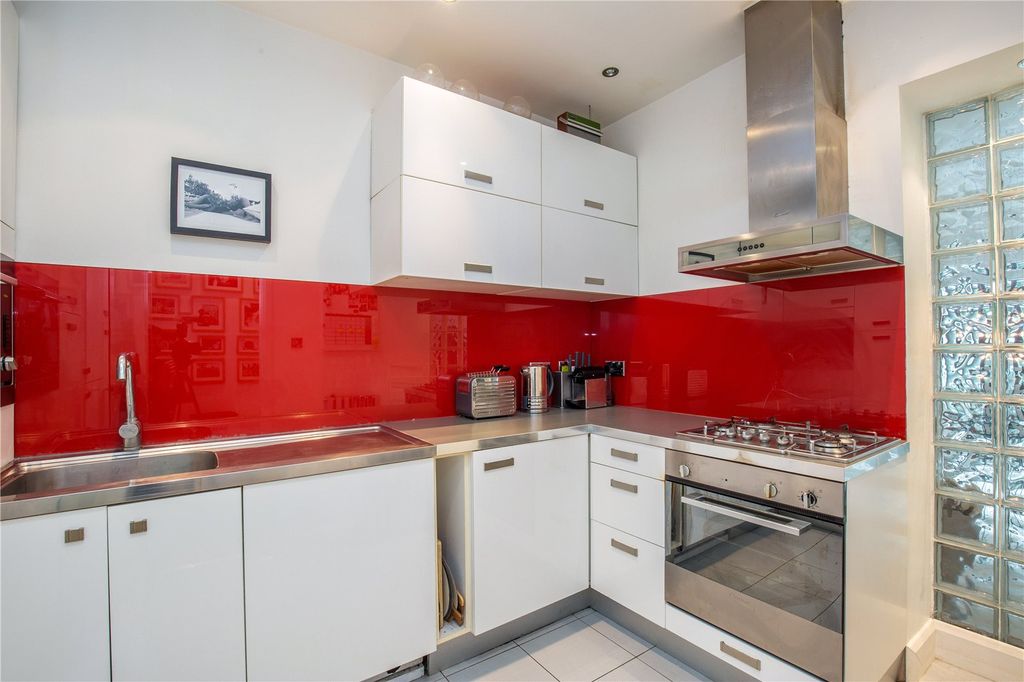 Property photo 1 of 12 Picture No. 09
