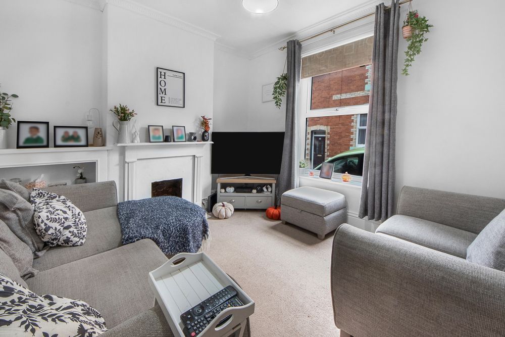 Property photo 1 of 9