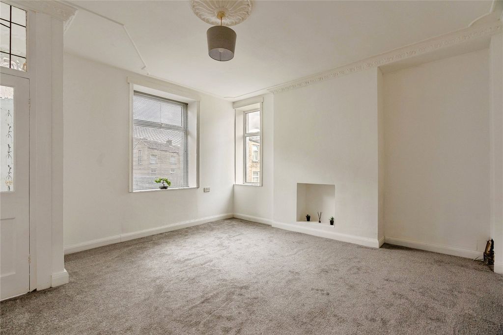 Property photo 2 of 13 Picture No. 02