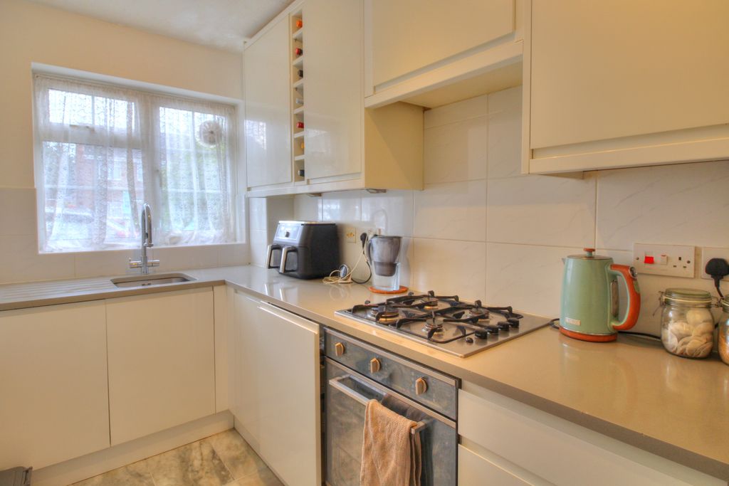 Property photo 2 of 19 Photo #2