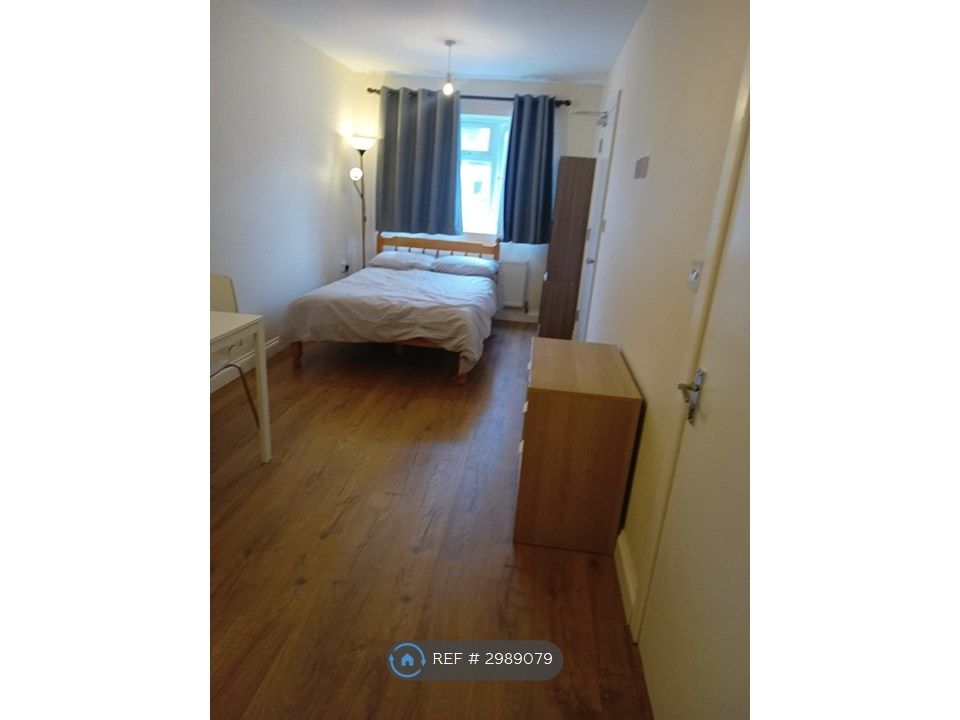 Property photo 2 of 10 Room1